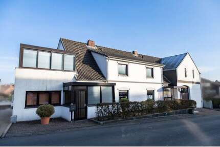 Haus zum Kaufen in Oststeinbek 425.000,00 € 165 m²