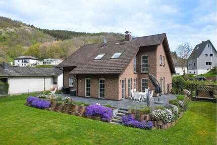 Haus zum Kaufen in Heimbach 499.850,00 € 217 m²