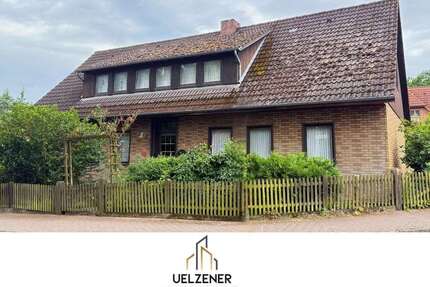 Haus zum Kaufen in Suderburg 125.000,00 € 180 m²