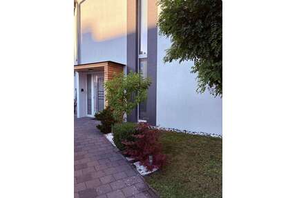 Haus zum Kaufen in Neu-Ulm 839.500,00 € 145 m²
