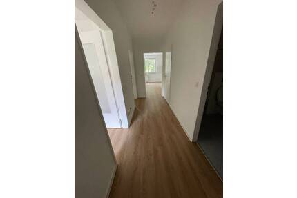 Teilrenovierte 2-Zimmer-Wohnung in Lichtenhof - Nürnberg Gibitzenhof