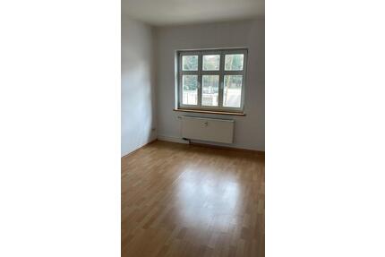 ruhige 2 Zimmer mit Balkon ab September Sangerhausen