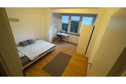 WG Zimmer in 4er Frauen WG - 700,00&nbsp;EUR Kaltmiete, ca.&nbsp; 19,00&nbsp;m&sup2; in Frankfurt am Main (PLZ: 60320) Mitte-Nord