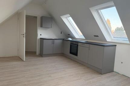 Frisch modernisierte 2,5-Zimmer Dachgeschosswohnung - Salzhausen