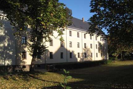 Wohnung zum Mieten in Werdau 256,00 € 41.3 m²