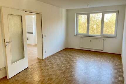 Wohnung zum Mieten in Nürnberg 619,31 € 46.6 m²