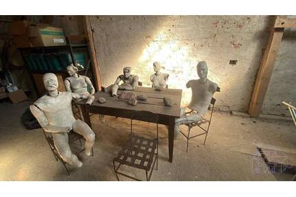 Vollsanierter, exklusiver, imposanter Künstlerhof in idyllischer Dorfrandlage mit Hautwohnung, 3 Appartements und reichlich Gästezimmer und Werk.- und - Wallstawe Ellenberg