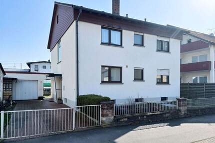 Freistehendes Zweifamilienhaus mit Garten und Garage in Leimen-St. Ilgen - mit Sanierungsbedarf