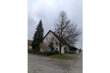 Einfamilienhaus mit Stalltrakt und Werkstatt - Egg an der Günz