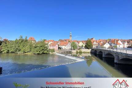 Wohnung zum Kaufen in Lauf an der Pegnitz 328.000,00 € 81.33 m²