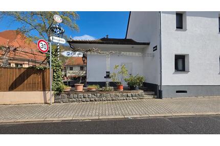 Kompakte Gastrofläche mit kleine Außenfläche in Weinheim-Sulzbach – ideal für Lieferdienst & To-Go