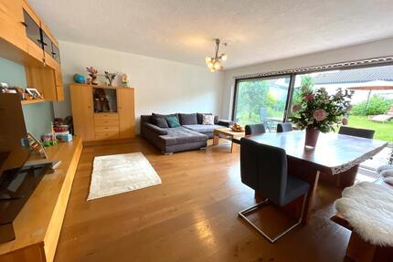 Exklusives Zweifamilienhaus mit Einliegerwohnung, - Wettstetten