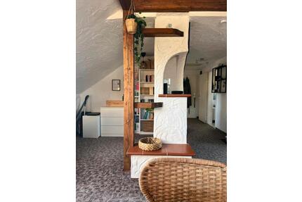 Mietwohnung 2 Zimmer DG Wohnung Ebersbach Top Lage - Ebersbach an der Fils