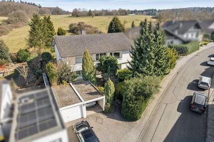 Exklusives Einfamilienhaus in Top-Lage Solms – Garten, Top Lage