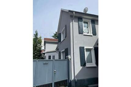 Haus zum Kaufen in Dreieich 320.000,00 € 107.85 m²