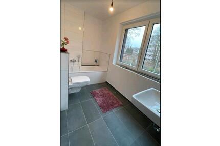 Frisch sanierte 3,5 Zimmer Wohnung in Oberhausen Sterkrade - Duisburg Rheinhausen