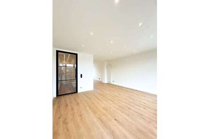 Wohnung zum Kaufen in Düsseldorf 299.000,00 € 74.15 m²