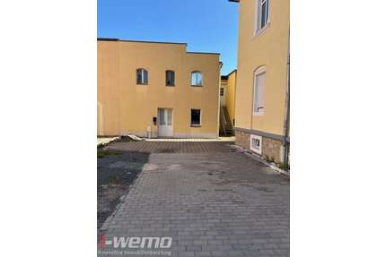 Haus zum Kaufen in Dresden - Lockwitz 180.000,00 € 220 m²