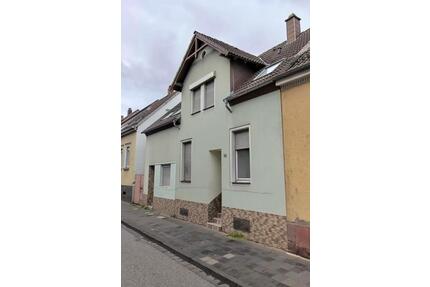 Mehrfamilienhaus Innenstadt KL - 427.000,00&nbsp;EUR Kaufpreis, ca.&nbsp; 235,00&nbsp;m&sup2; in Kaiserslautern (PLZ: 67655) Betzenberg