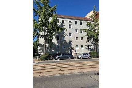 Familienfreundliche 4-Zimmer-Wohnung in Zwickau, Pölbitz