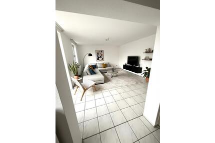 Frisch renovierte 4-Zimmer-Wohnung mit Balkon & Stellplätzen - Ramstein-Miesenbach