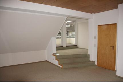 Sehr schöne 2-Zimmer-Wohnung, Dachgeschoß - Ennepetal