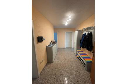 Großzügige 4-Zimmerwohnung in zentraler, ruhiger Lage - Kelkheim (Taunus)