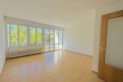 Wohnung zum Kaufen in Schönefeld 225.000,00 € 58.07 m²