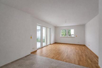 Zweitbezug nach Kernsanierung- 3 Zimmerwohnung, Bad mit Wanne und - Halle (Saale) Damaschkestraße