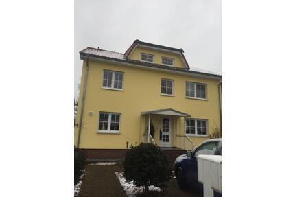 Mehrfamilienhaus mit sehr großem Grundstück zu verkaufen inBötzow - Velten