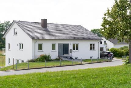 2-Familienhaus | 232 m² Wfl. | 1.034 m² Grund | Weitblick - Bad Saulgau
