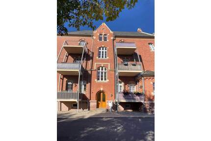 Vermietete 3-Raum-Eigentumswohnung mit Gäste-WC und Balkon, im Husarenpark, in 04860 Torgau