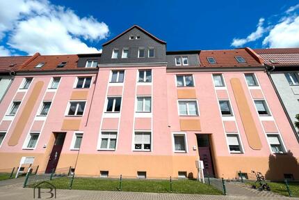 Charmante Höhenlage: Sanierte 2-Raumwohnung mit Flair inkl. Einbauküche - Magdeburg Neue Neustadt