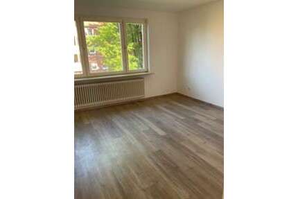 Wohnung zum Kaufen in Wilhelmshaven 82.000,00 € 65.1 m²