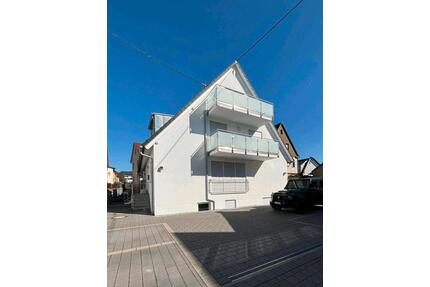 Modernes Haus 160 m² in guter Lage mit Terrasse und EBK - Reutlingen Reutlingen (Kernstadt)