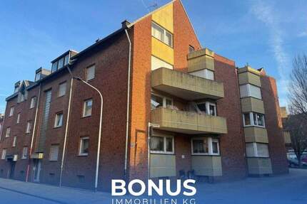 8-Familienhaus + 8 Garagen * zentrale Lage von 41061 MG * ca. 562 m² Wfl. * Mietsteigerungspotenzial - Mönchengladbach Stadtmitte