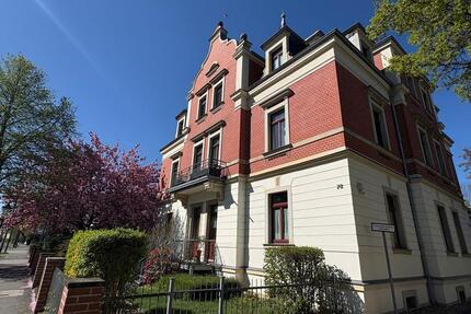 Lichtdurchflutete 2- Zimmer Wohnung mit Balkon in Dresden-Kleinzschachwitz