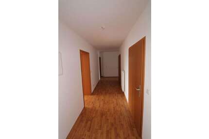 Wohnung zum Mieten in Plauen 605,00 € 121.44 m²