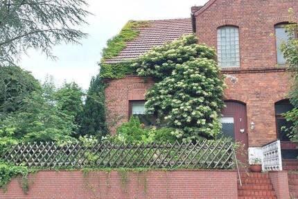 Doppelhaushälfte mit großem Garten im Sanierungsgebiet (Förderung möglich) - Bremen Blumenthal