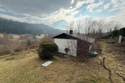 Pachtgarten mit Haus - 3.900,00&nbsp;EUR Kaltmiete, ca.&nbsp; 0,00&nbsp;m&sup2; in Suhl (PLZ: 98527)