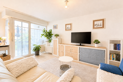 Wohnung zum Kaufen in Sindelfingen 215.000,00 € 49.36 m²
