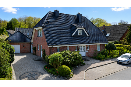 Haus zum Kaufen in Bokholt-Hanredder 570.000,00 € 145.55 m²
