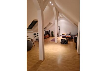 2 freie WG Zimmer in großer Maisonette 3er WG in Frohnhausen - Essen Stadtbezirk III