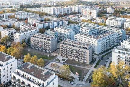 Wohnung zum Mieten in Berlin 1.159,28 € 82.16 m²