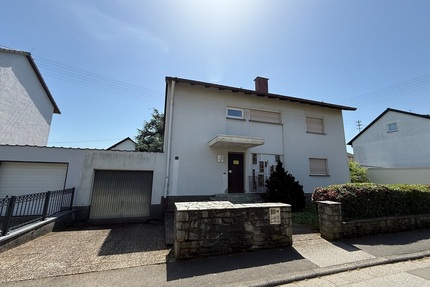 Hofheim-Diedenbergen: 2 Generationen- oder XXL-Haus in toller Ruhelage