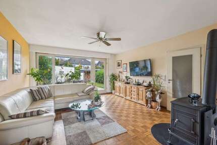 Haus zum Kaufen in Iserlohn 215.000,00 € 109.78 m²