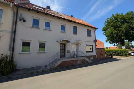 Sanierungsbedürftiges Reihenendhaus mit Potenzial! (MA-1020-51) - Schellerten