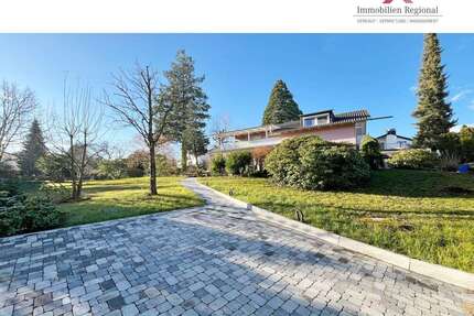 Haus zum Mieten in Baden-Baden 2.600,00 € 179 m²