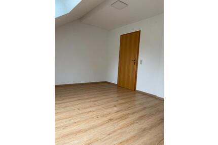 4-Zimmer-Wohnung mit Terrasse & Panorama in Gomadingen (115 m²) –