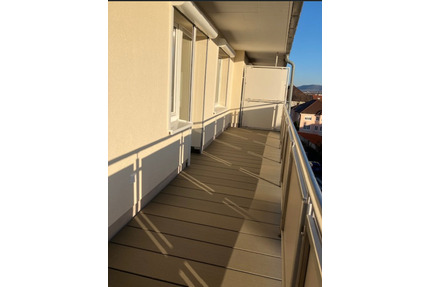 Dachterrassenwohnung mit herrlichem Ausblick im beliebten Mühlberggebiet ! - Kitzingen